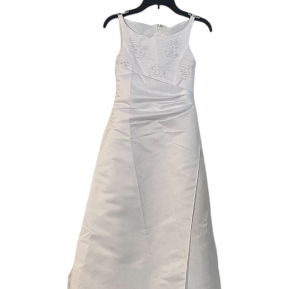 David’s Bridal Formal Girl's‎ Dress - Size 8 - Picture 3 of 9